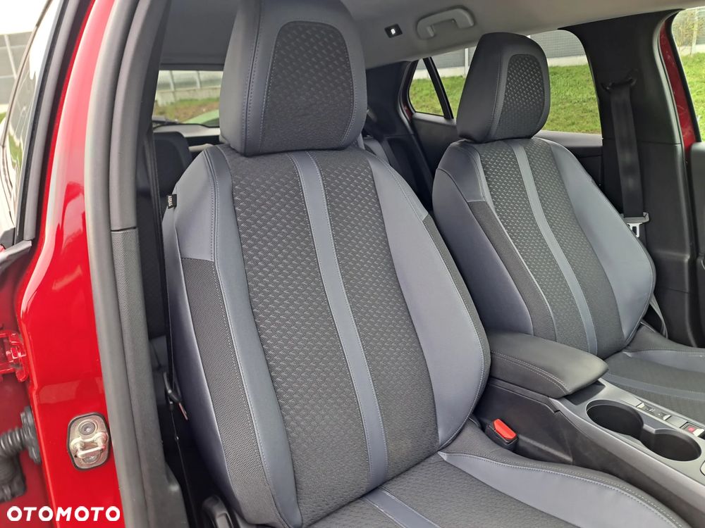 Peugeot 2008 1.2 Pure Tech GPF Allure S&S EAT6 - 23