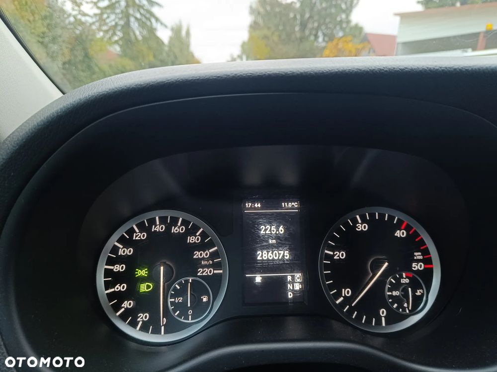 Mercedes-Benz Vito - 12