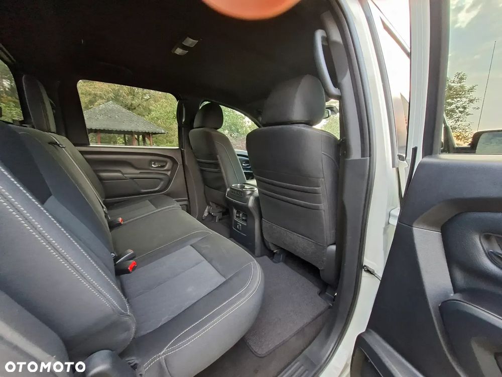 Nissan Titan - 20
