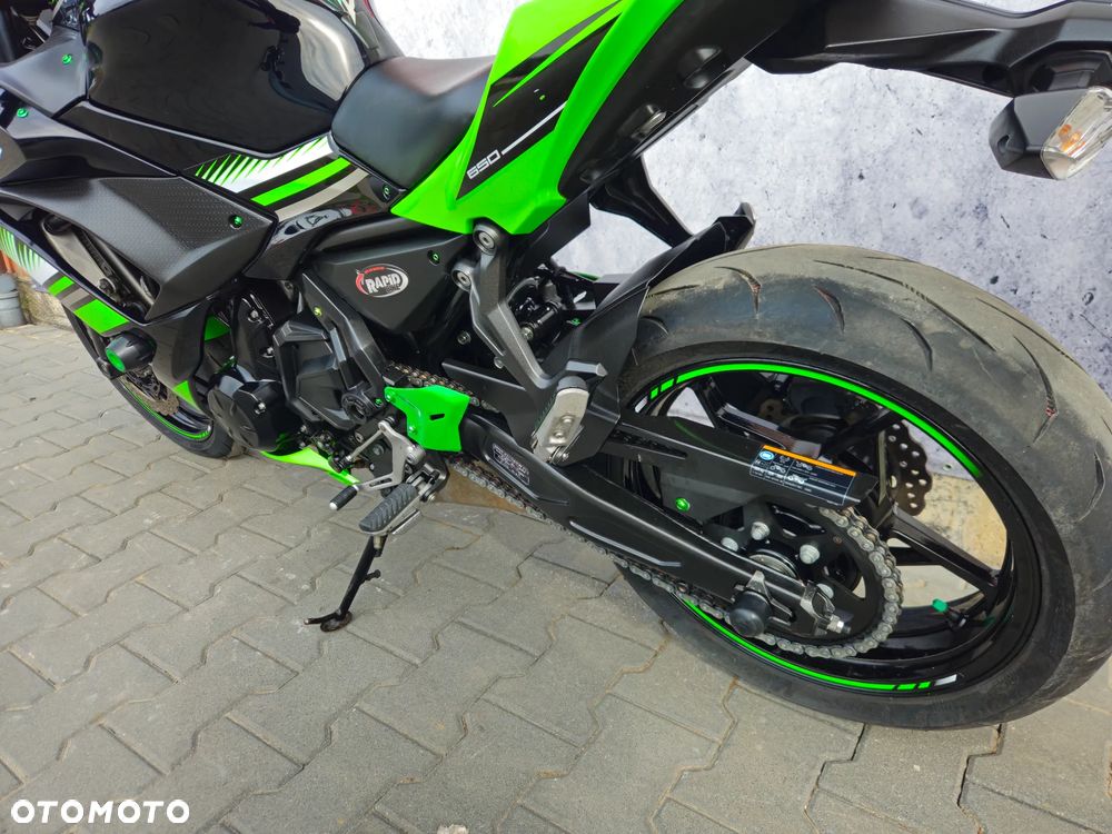 Kawasaki Z 650 - 24