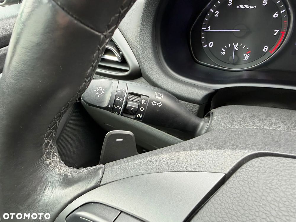 Hyundai i30 1.0 T-GDI Smart DCT - 28