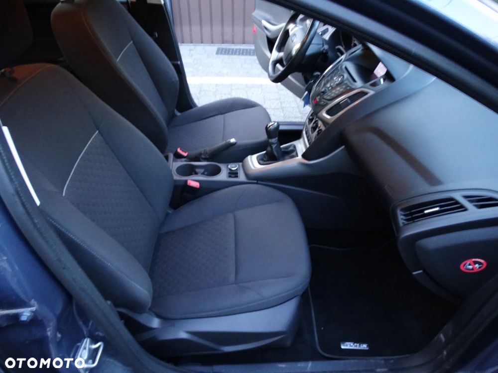 Ford Focus - 19