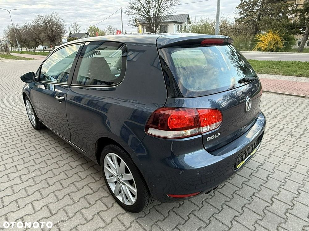 Volkswagen Golf - 2