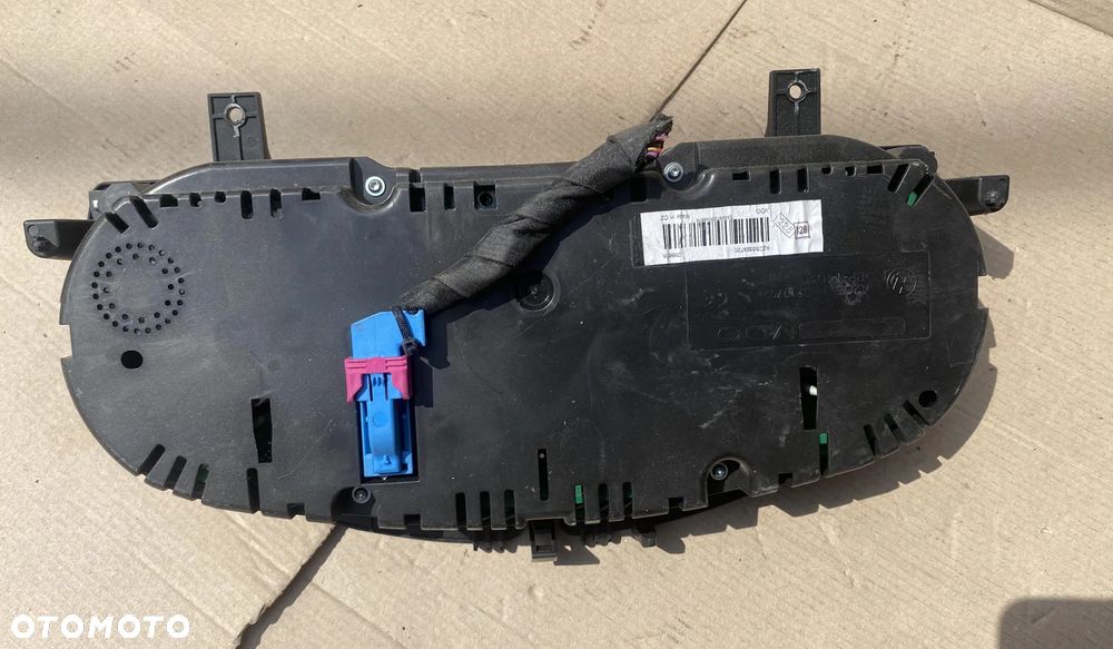 Licznik VW PASSAT B6 2.0 TDI   3C0920871T - 2