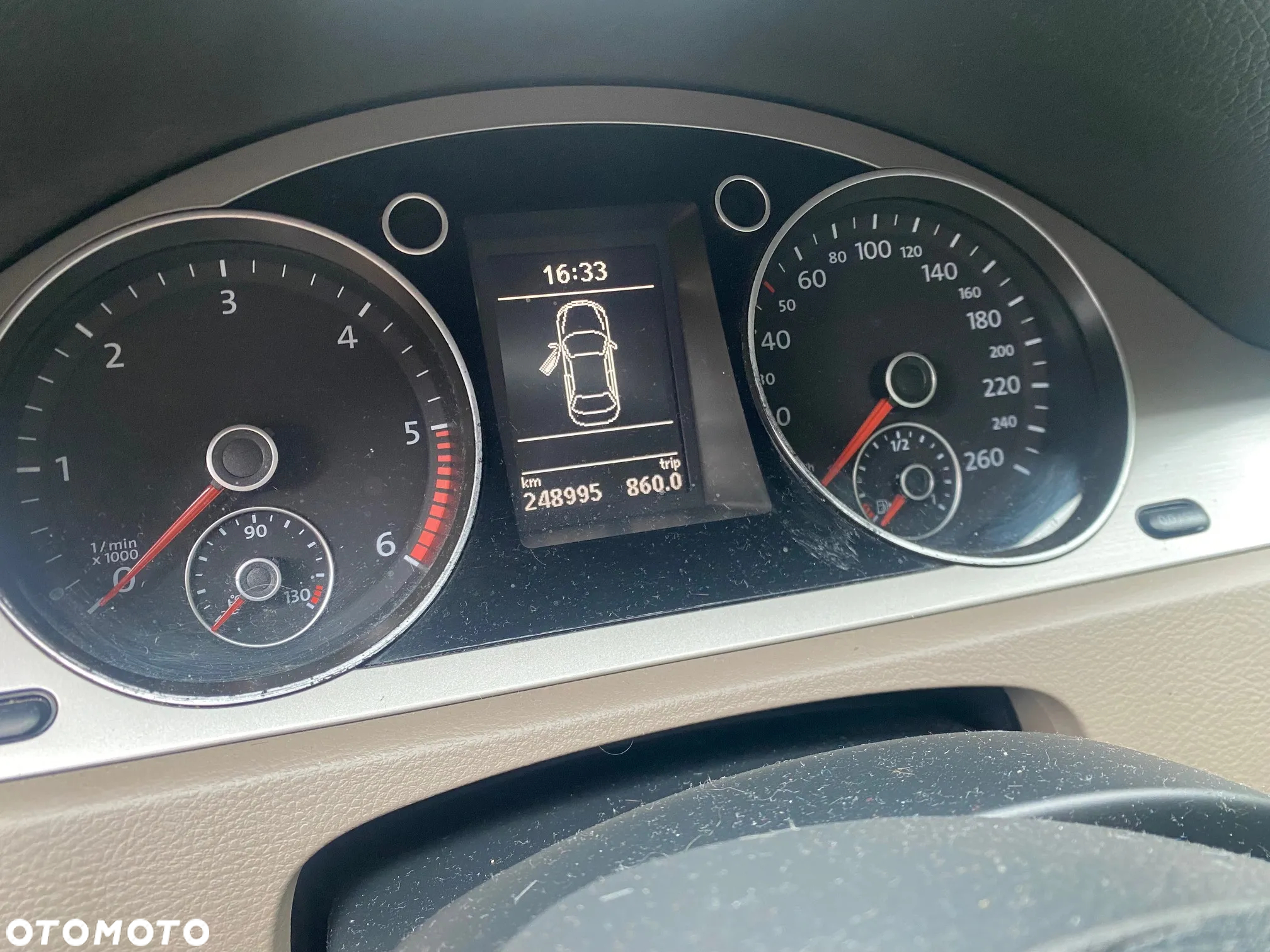 Volkswagen Passat 2.0 TDI Comfortline R-Style - 6