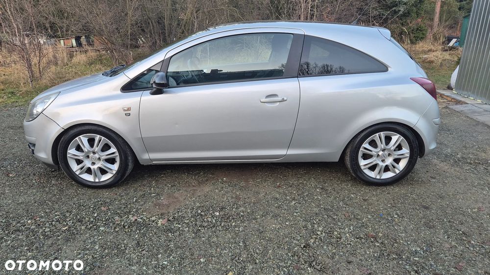 Opel Corsa 1.4 16V Edition 111 Jahre - 11