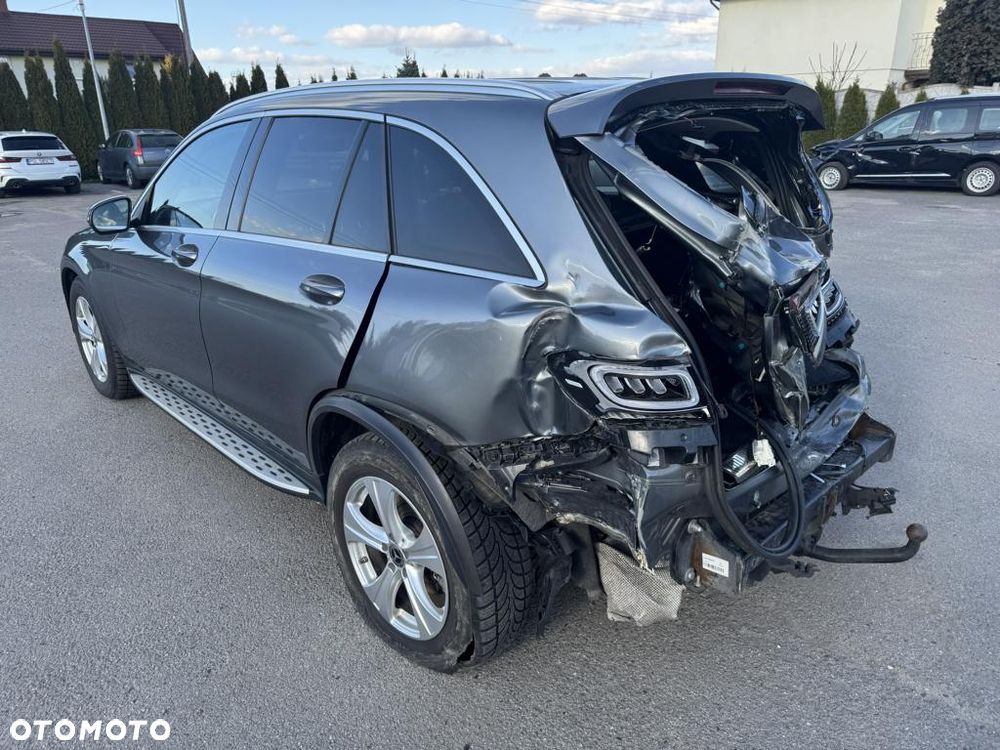 Mercedes-Benz GLC 220 d 4Matic 9G-TRONIC AMG Line - 5