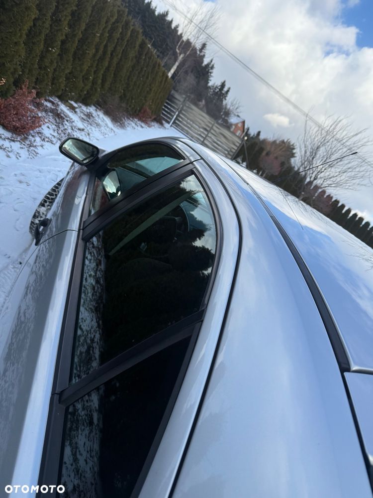 Ford Mondeo 2.0 TDCi Trend - 3