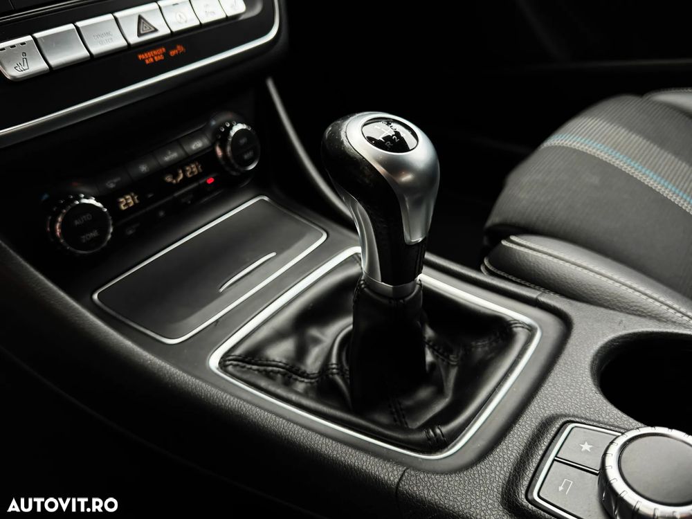 Mercedes-Benz CLA 200 (CDI) d Urban - 24