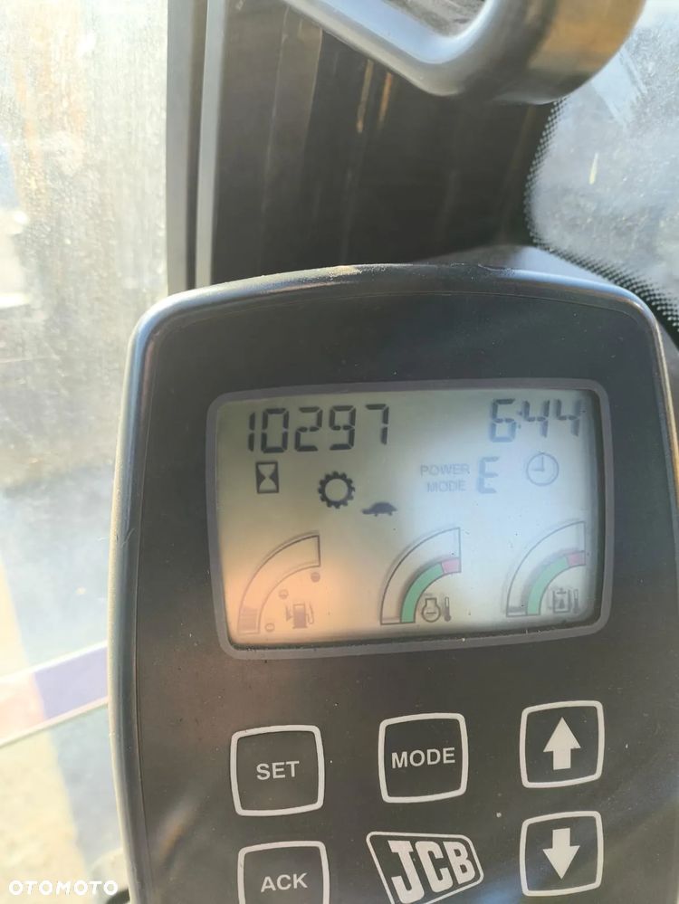 JCB JZ140LC - 13