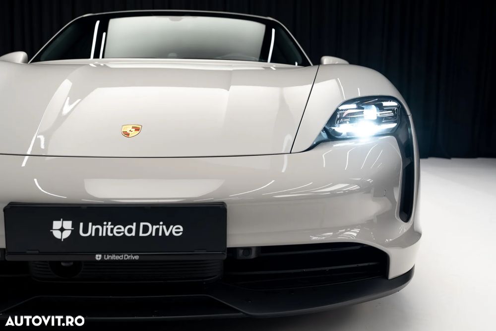 Porsche Taycan Standard - 10