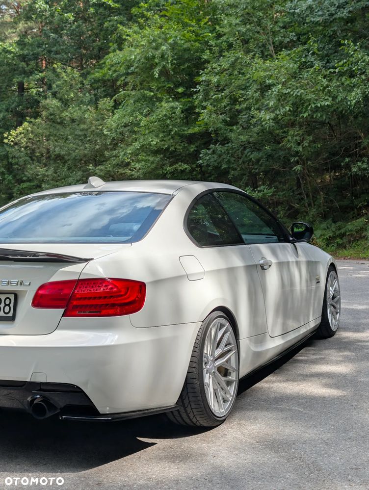 BMW Seria 3 335i - 9