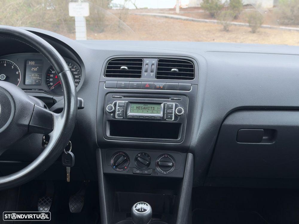 VW Polo 1.2 Confortline - 11