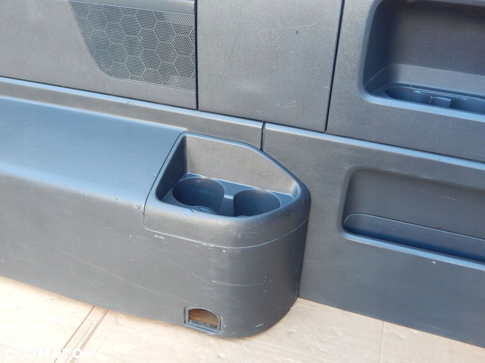 vw t5 multivan boczek tapicerka bok lewa 1- drzwi 7h5863137b - 6