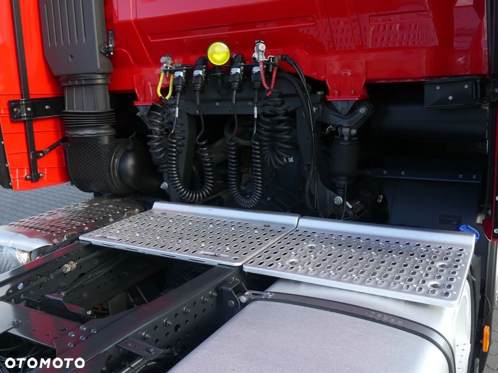 Iveco S WAY 460 / EURO 6 / NISKI PRZEBIEG / STANDARD / KLIMA POSTOJOWA - 24
