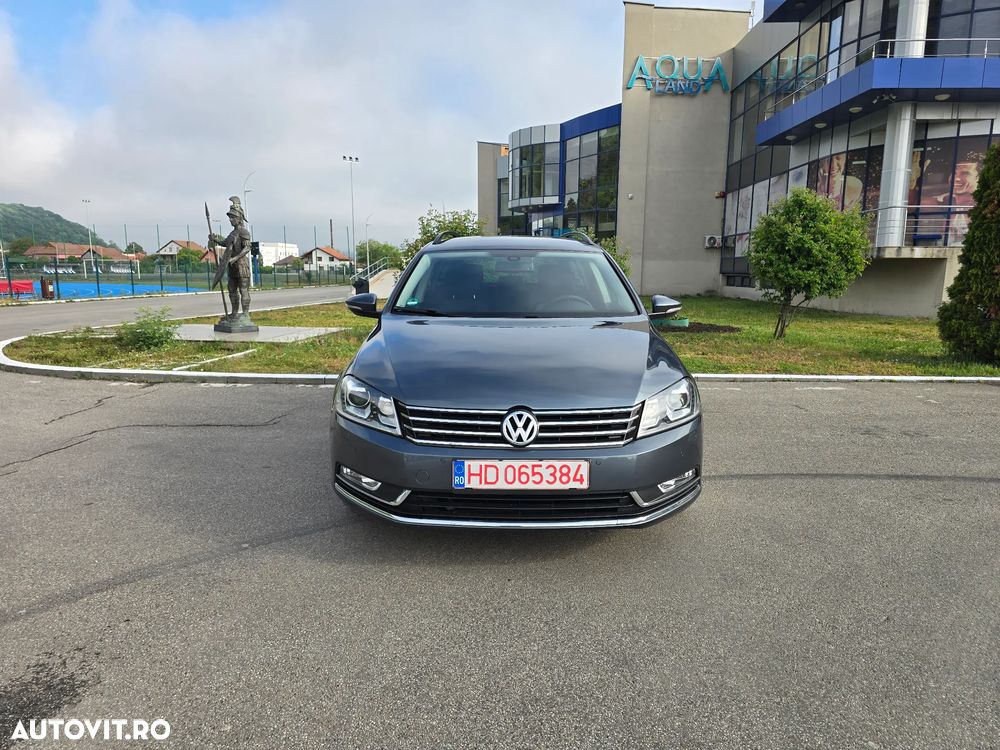 Volkswagen Passat - 2
