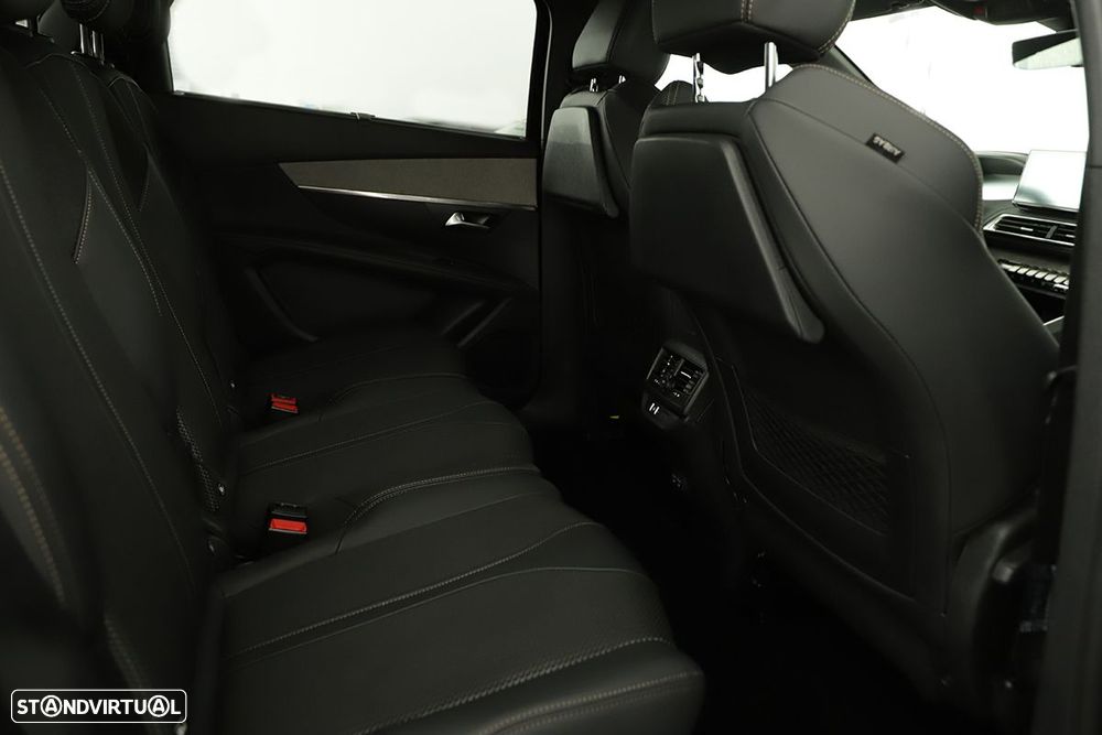 Peugeot 5008 1.2 PureTech GT EAT8 - 22