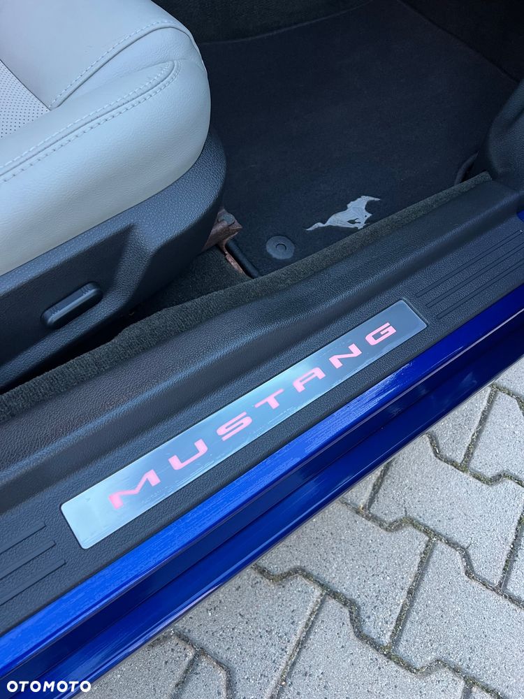 Ford Mustang 3.7 V6 Premium - 27