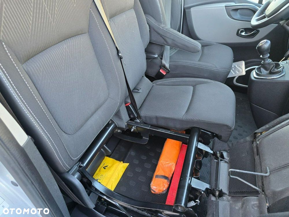 Renault Trafic - 17