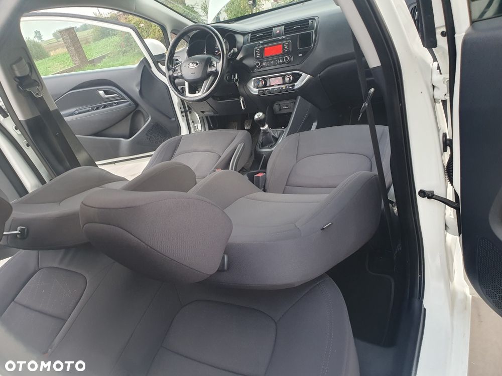 Kia Rio 2014 photo 5