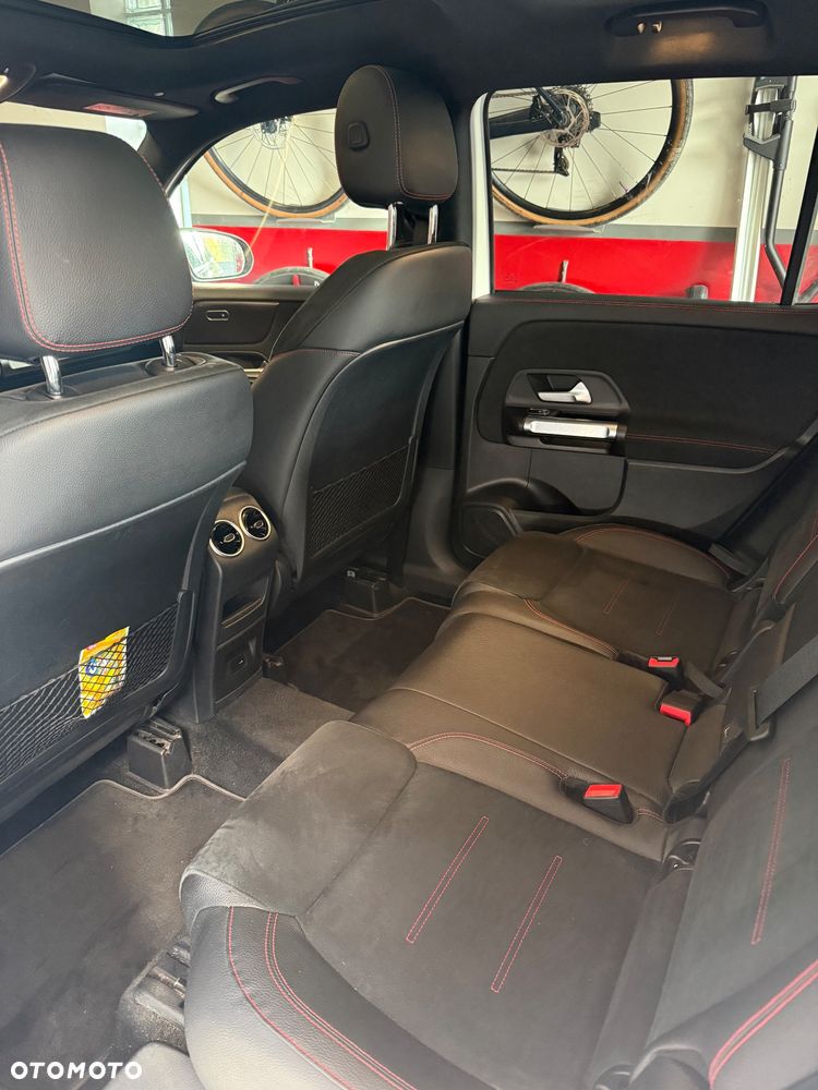Mercedes-Benz GLB 250 4-Matic AMG Line 8G-DCT - 10