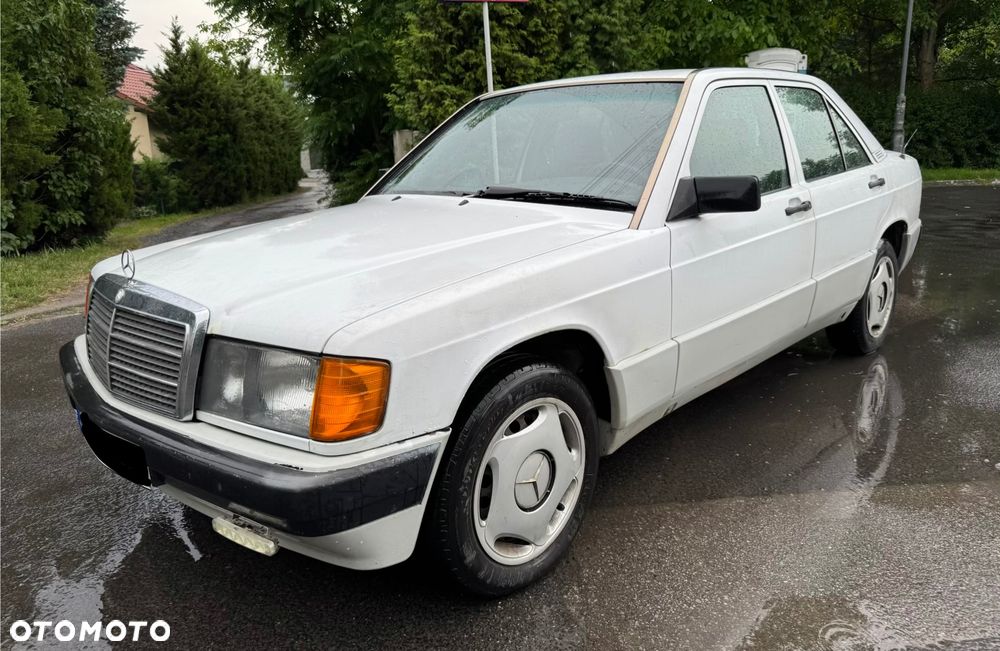 Mercedes-Benz W201 (190) - 10