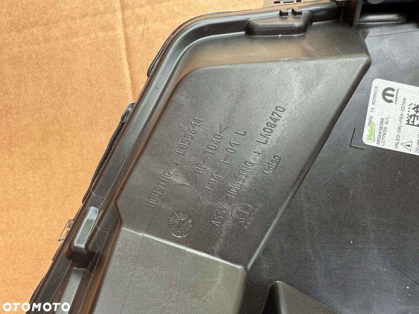 Peugeot e-208 e-2008 II lift 2023- led drl lewy ladny demontaz - 7