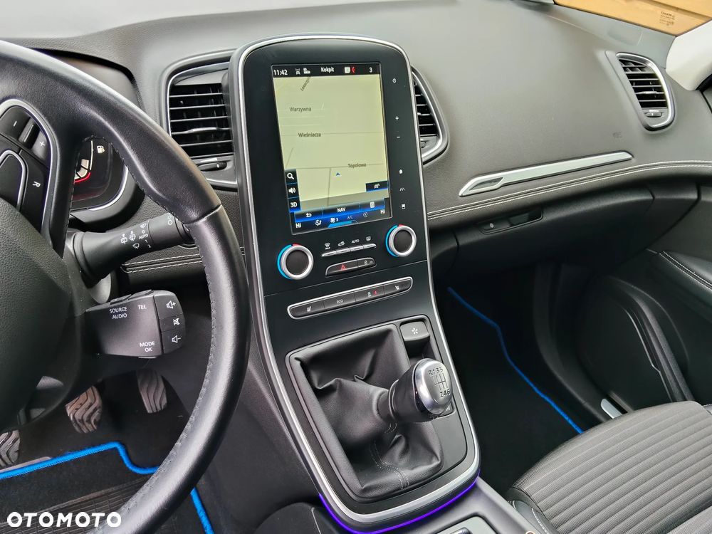 Renault Scenic ENERGY TCe 130 INTENS - 13