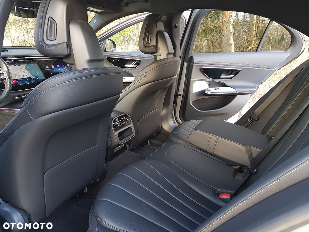 Mercedes-Benz Klasa E 300 de PHEV 4-Matic AMG 9G-Tronic - 23