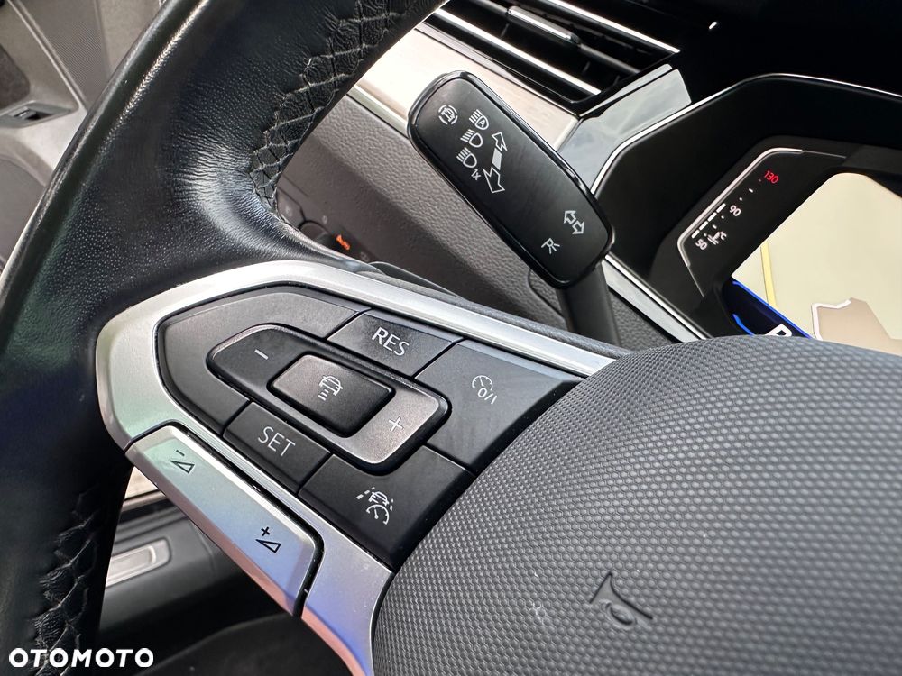 Volkswagen Passat 2.0 TDI EVO Elegance DSG - 29