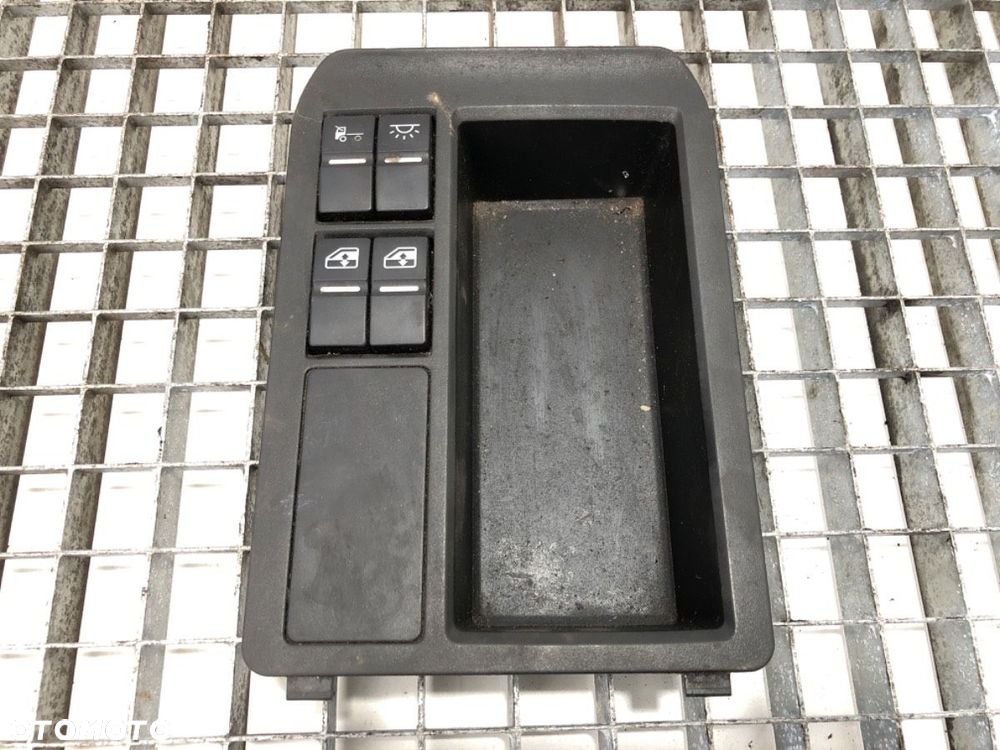 PANEL STEROWANIA SZYB  MAN TGX I 2006 - 2022 18.440 324 kW [441 KM] 4x2 2012 81617010316 - 1