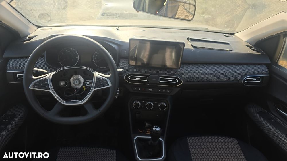 Dacia Logan TCe 90 MT6 Prestige+ - 4