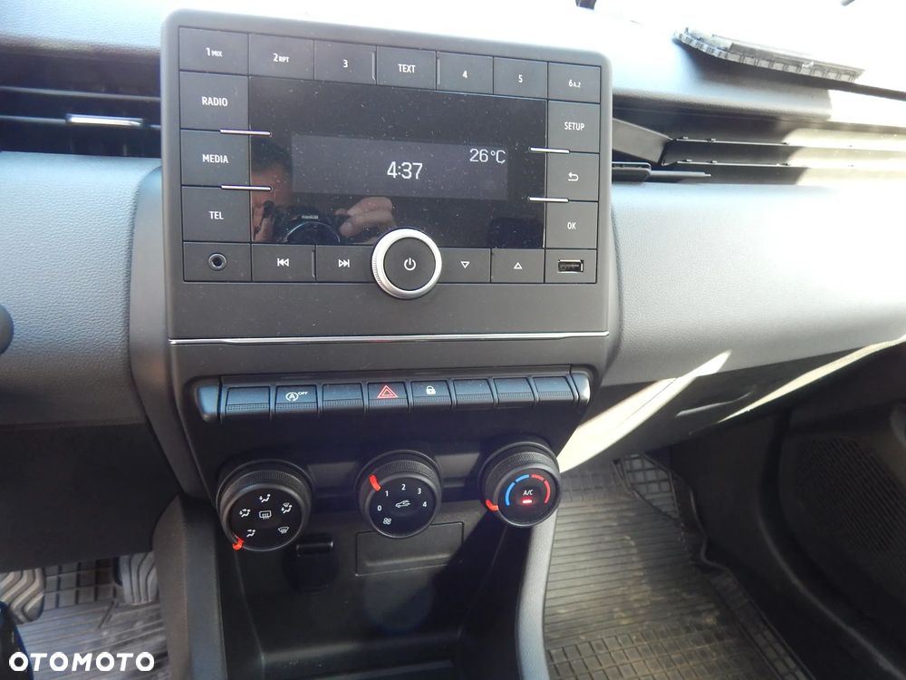 Renault Clio - 15