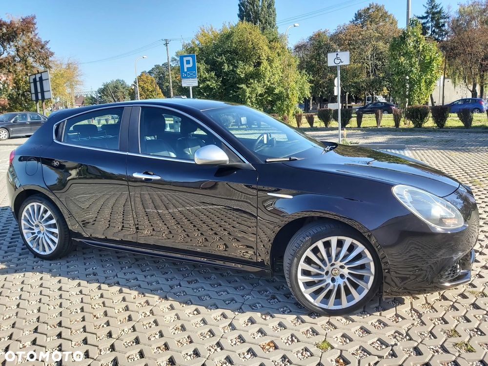 Alfa Romeo Giulietta 2.0 JTDM 16V - 32
