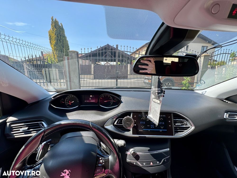 Peugeot 308 1.2 L PureTech Turbo Allure Aut. - 8
