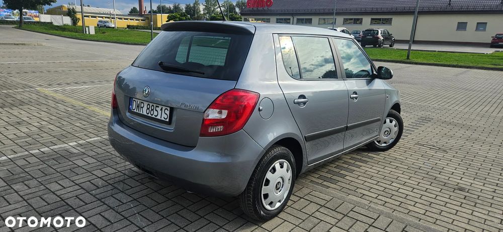 Skoda Fabia 1.2 TSI Ambiente - 3