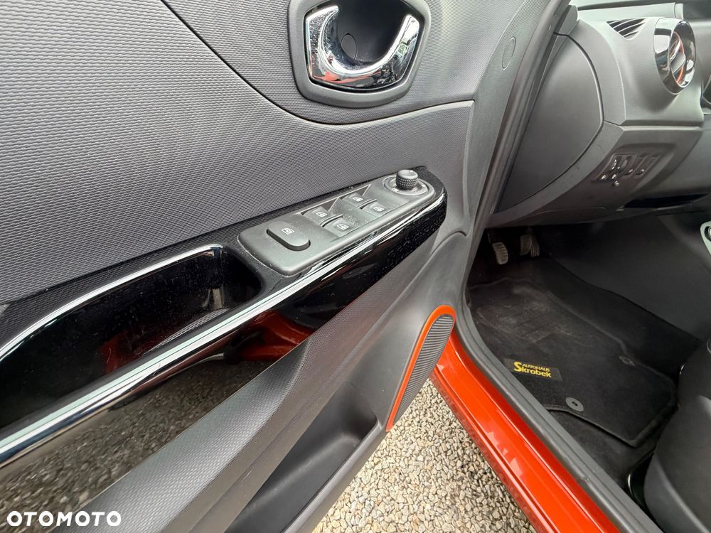 Renault Captur ENERGY dCi 110 Initiale Paris - 15