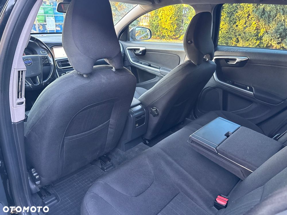 Volvo V60 D4 Business Edition - 31