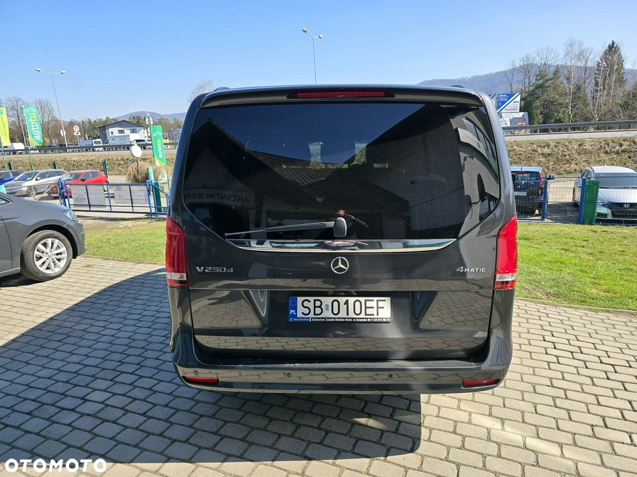 Mercedes-Benz Klasa V - 6