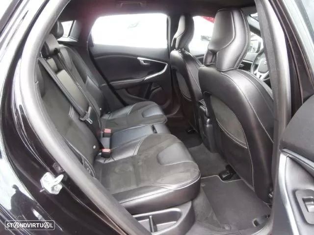 Volvo V40 2.0 D2 R-Design - 34