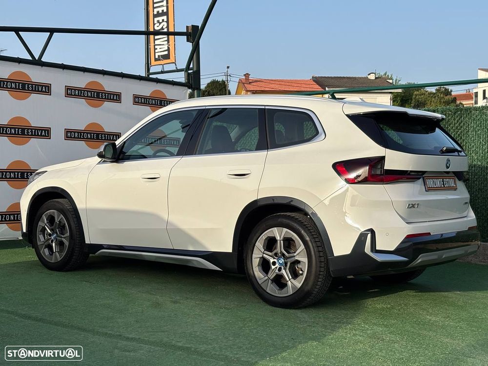 BMW iX1 xDrive30 xLine - 2
