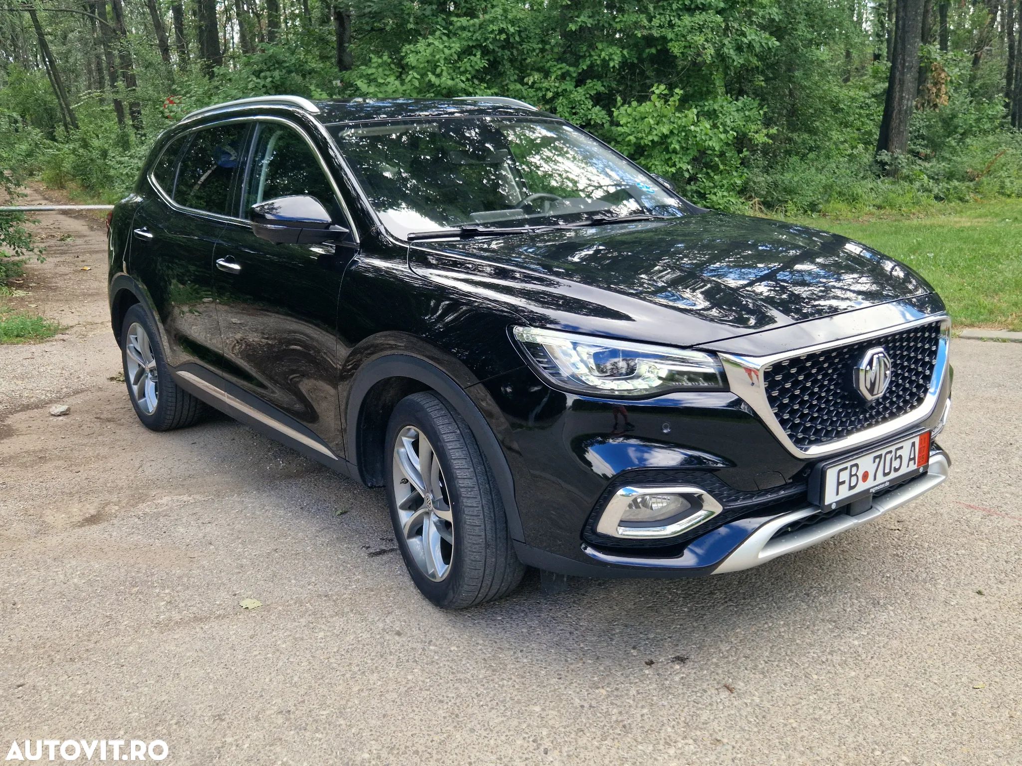 MG EHS 1.5T-GDI PHEV Luxury - 1
