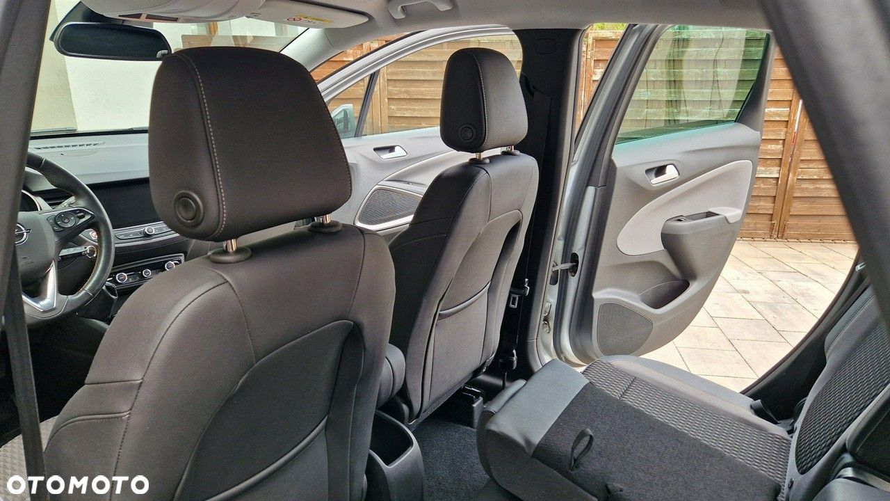 Opel Crossland X - 22