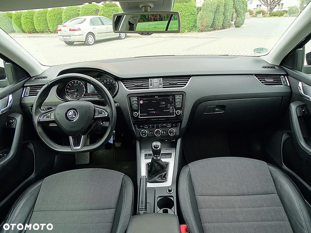 Skoda Octavia 2.0 TDI Style - 34