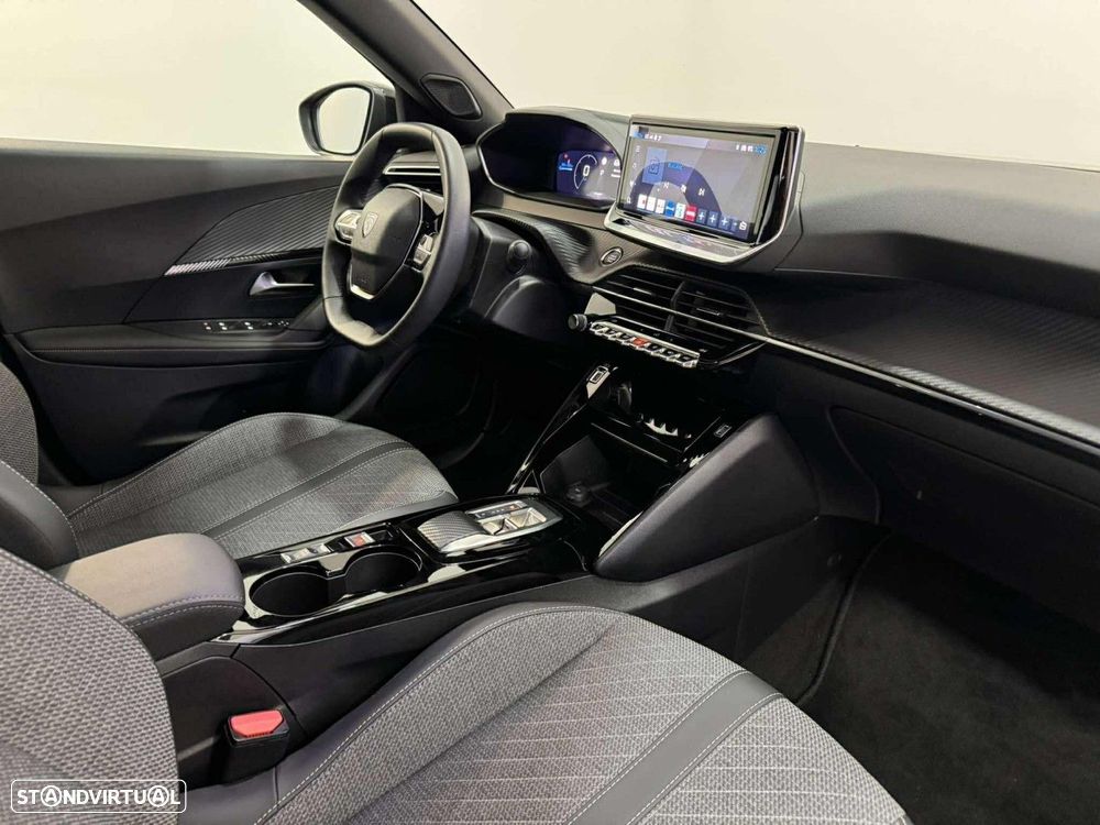 Peugeot e-2008 54 kWh Allure - 11