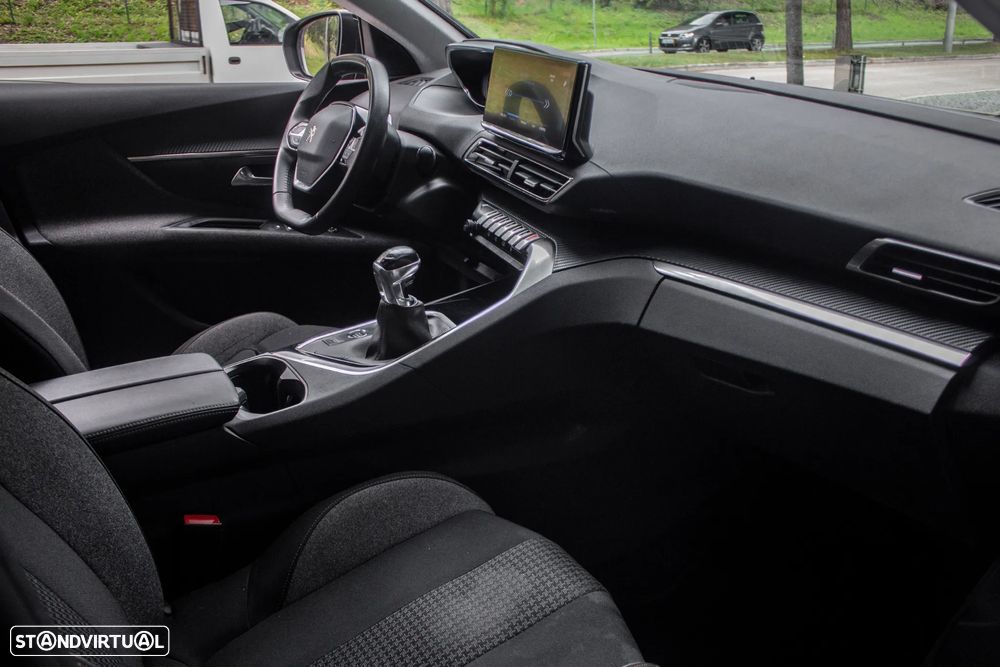 Peugeot 5008 PureTech 130 Stop & Start Active Pack - 25