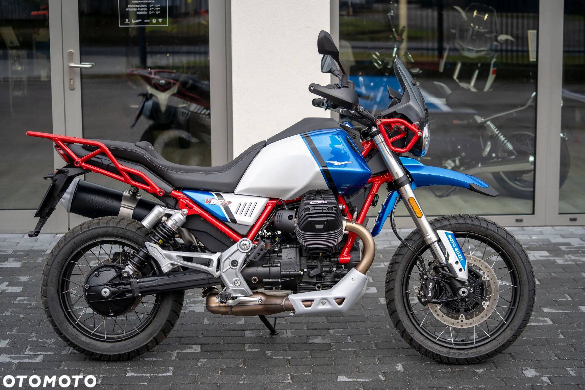 Moto Guzzi V85