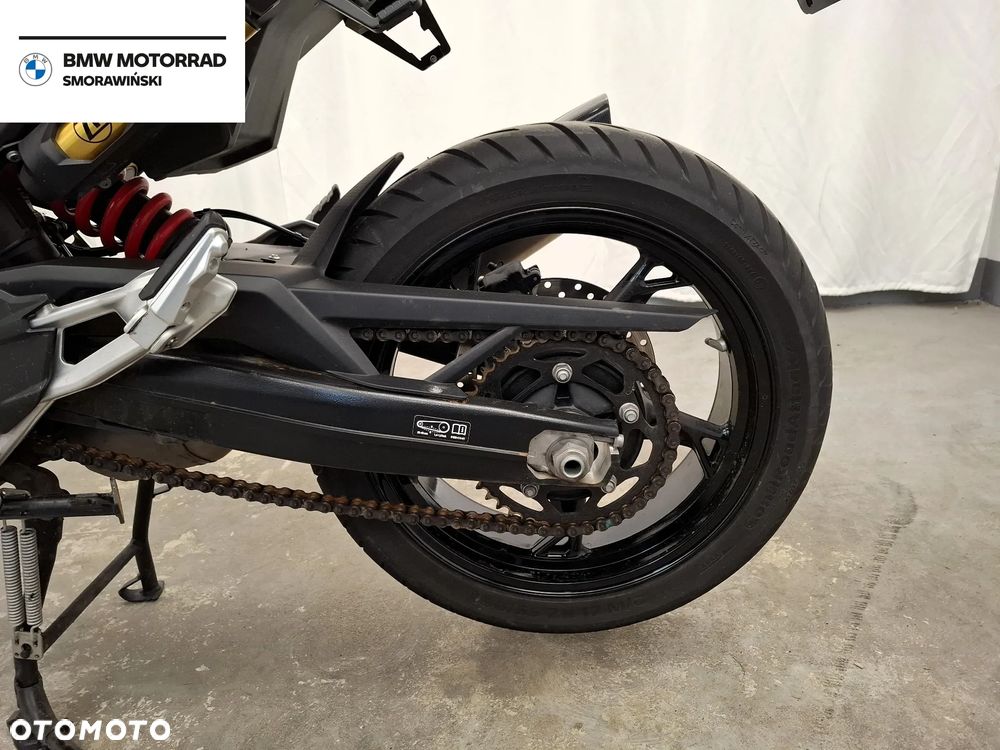 BMW F - 20