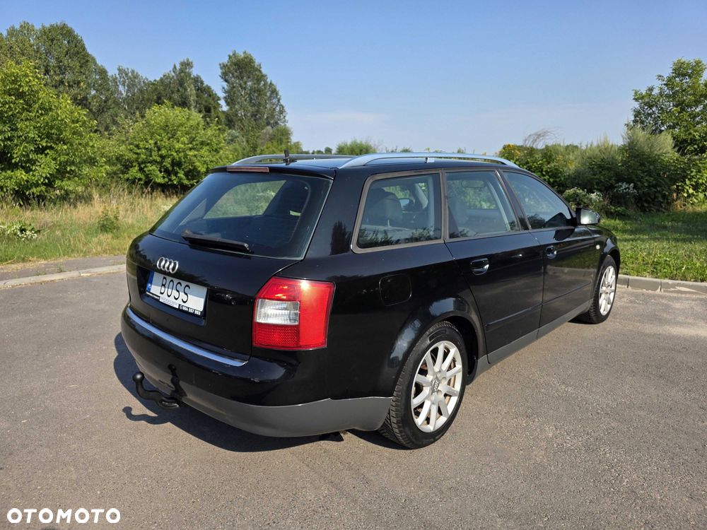 Audi A4 Avant - 4