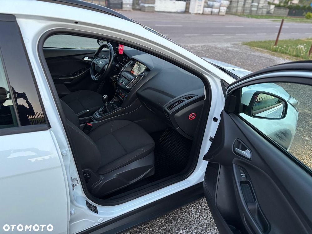 Ford Focus - 10